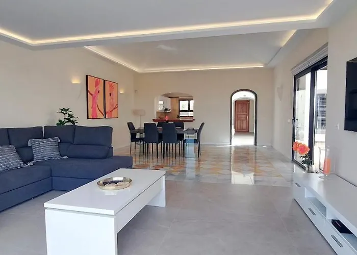 Hipoclub Delux Faro Park 189 Playa Blanca (Lanzarote)