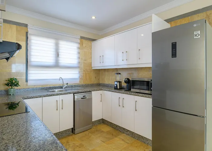 Hipoclub Delux Faro Park 189 别墅 *