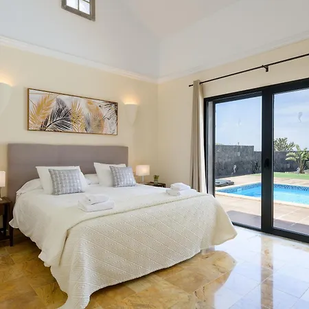 Hipoclub Delux Faro Park 189 Playa Blanca